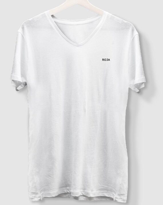 Camiseta color blanco texto "roja" en negro pequeño
