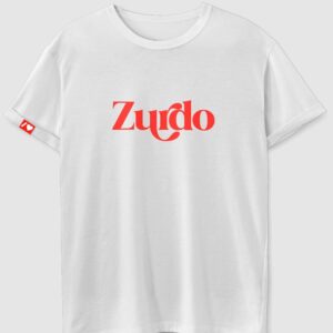 Camiseta color blanco texto "zurdo" en rojo y en la manga impreso