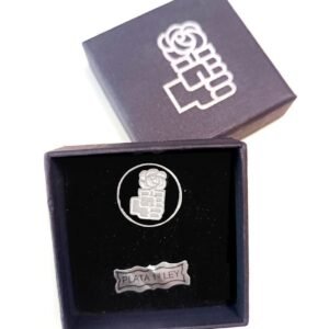 Pin Puño Rosa Negro Plata de Ley